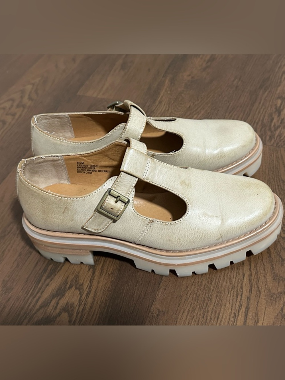 Korks Vega Mary Jane Chunky Platform Lug Sole